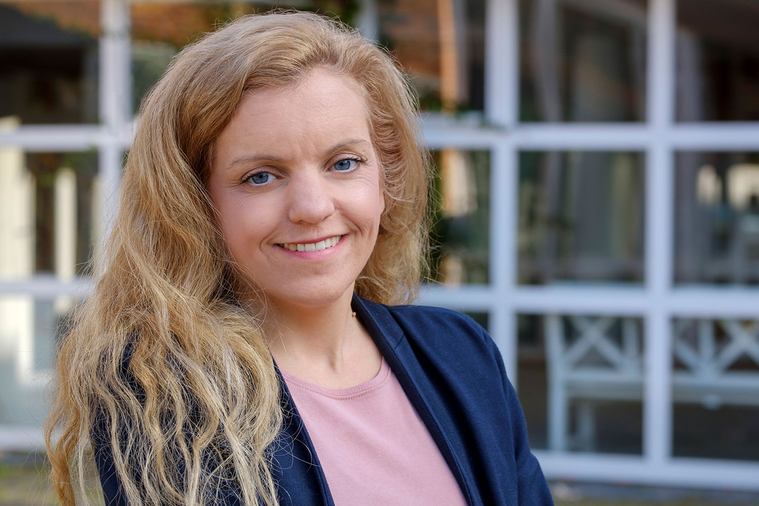 Jana Jeske - Möchten Sie mich online oder vor Ort treffen?