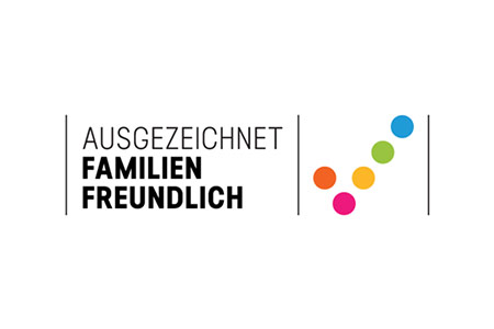 AUSGEZEICHNET Familienfreundlich AUSGEZEICHNET Familienfreundlich